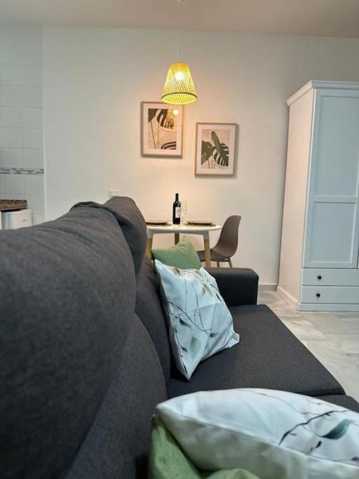 Precioso Estudio Junto Al Mar, Apartamentos Don Diego En La Carihuela Torremolinos Luaran gambar